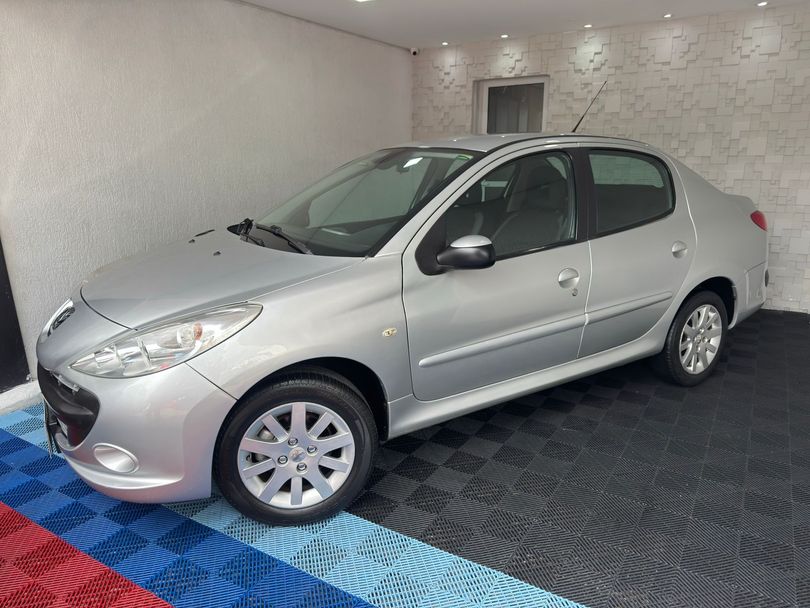 Peugeot 207 Sedan Passion XS 1.6 Flex 16V 4p