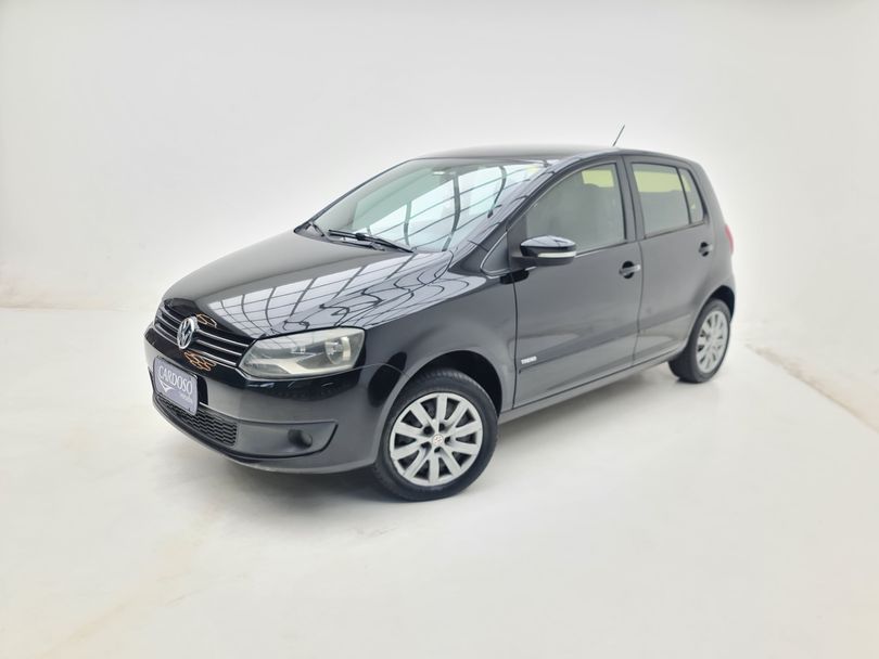 VolksWagen Fox 1.6 Mi Total Flex 8V 5p