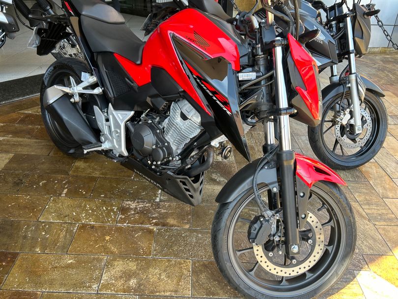 HONDA CB 300F Twister Flex