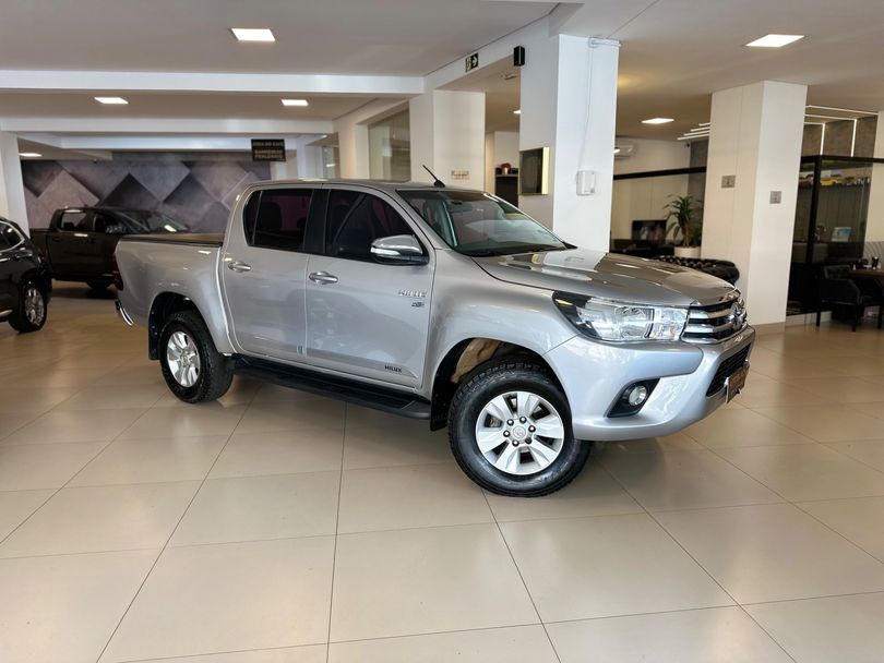 Toyota Hilux CD SRV 4x2 2.7 Flex 16V Aut.