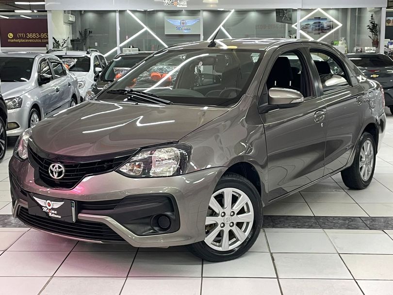 Toyota ETIOS X Plus Sedan 1.5 Flex 16V 4p Aut.