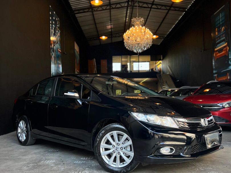 Honda Civic Sedan LXR 2.0 Flexone 16V Aut. 4p