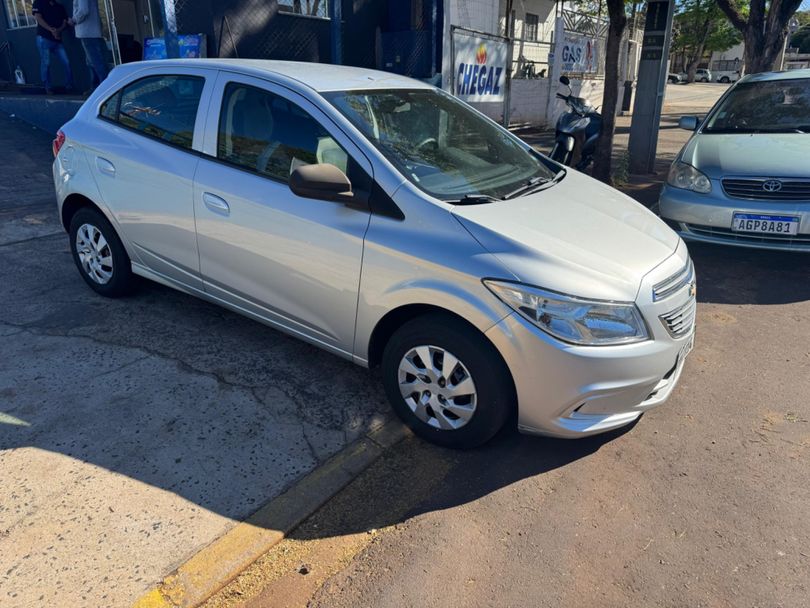 Chevrolet ONIX HATCH LT 1.0 8V FlexPower 5p Mec.