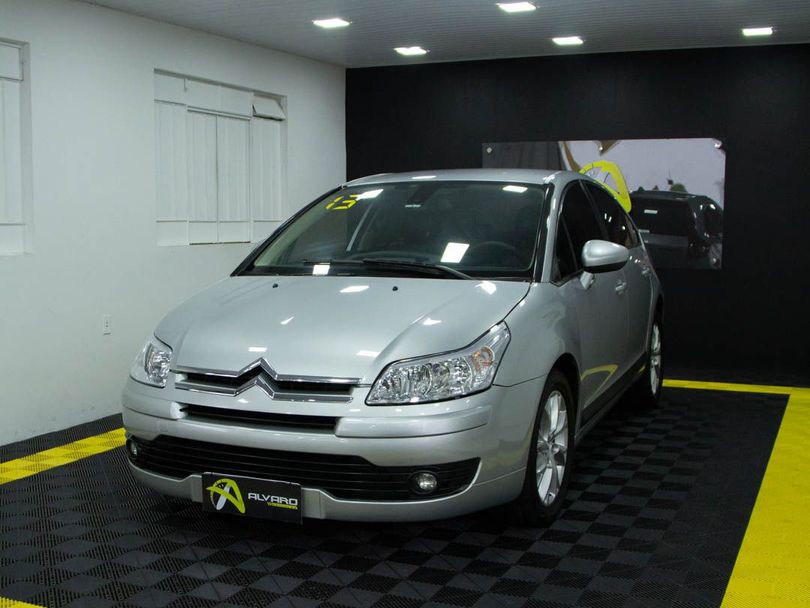 Citroën C4 GLX 2.0 Flex 16V 5p Aut.