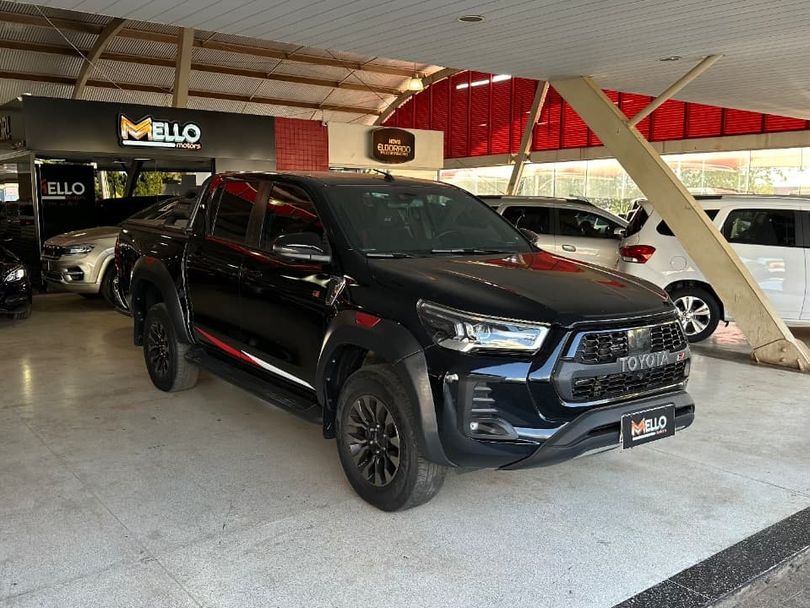 Toyota Hilux CD GR-S 4x4 2.8 TDI Dies. Aut.