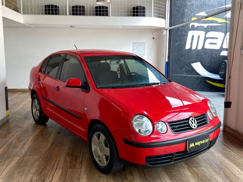 VolksWagen Polo Sedan 1.6 Mi Total Flex 8V 4p