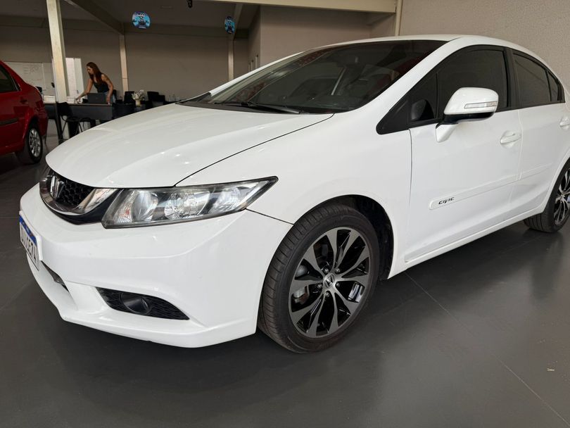 Honda Civic Sedan LXR 2.0 Flexone 16V Aut. 4p