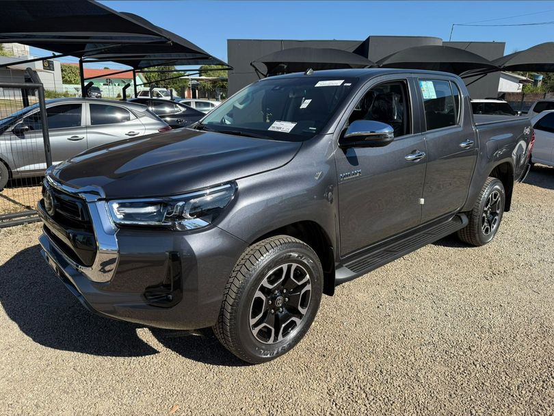 Toyota Hilux CD SRX 4x4 2.8 TDI 16V Diesel Aut.