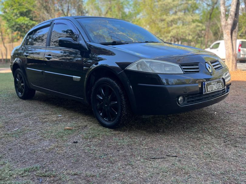 Renault Megane Sedan Dynamique 2.0 16V Aut.