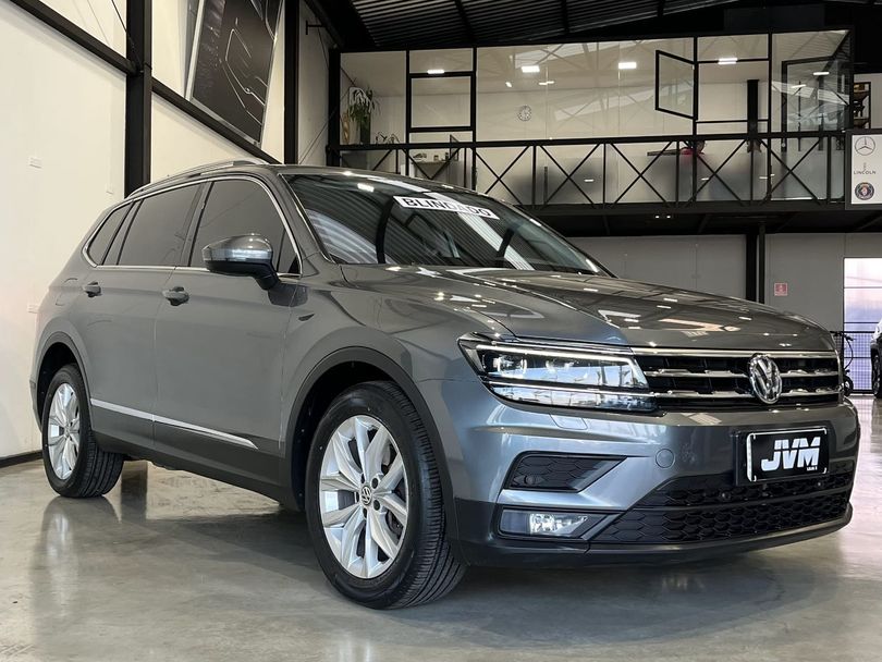 VolksWagen TIGUAN Allspac Comf 250 TSI 1.4 Flex