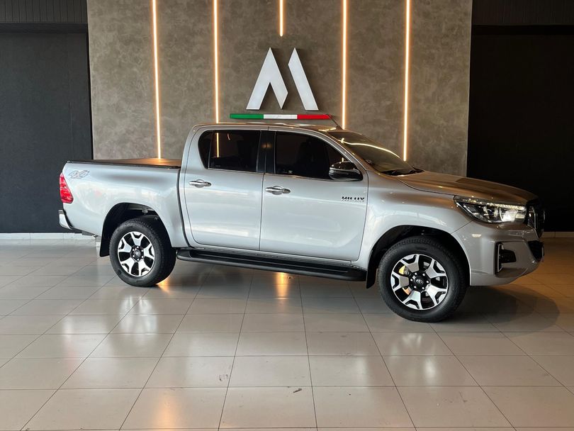 Toyota Hilux CD SRX 4x4 2.8 TDI 16V Diesel Aut.