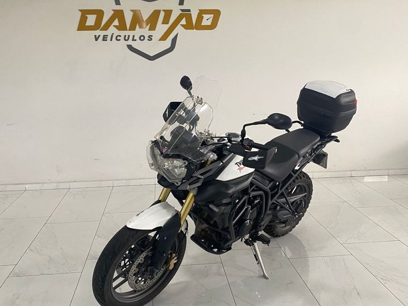 TRIUMPH TIGER 800