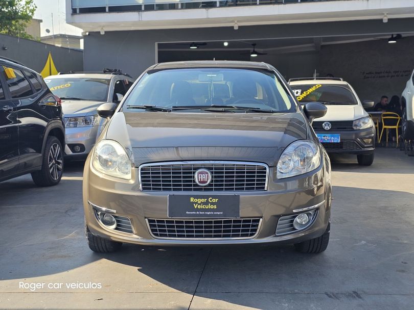 Fiat LINEA LX 1.9/ 1.8 Flex 16V Dualogic 4p