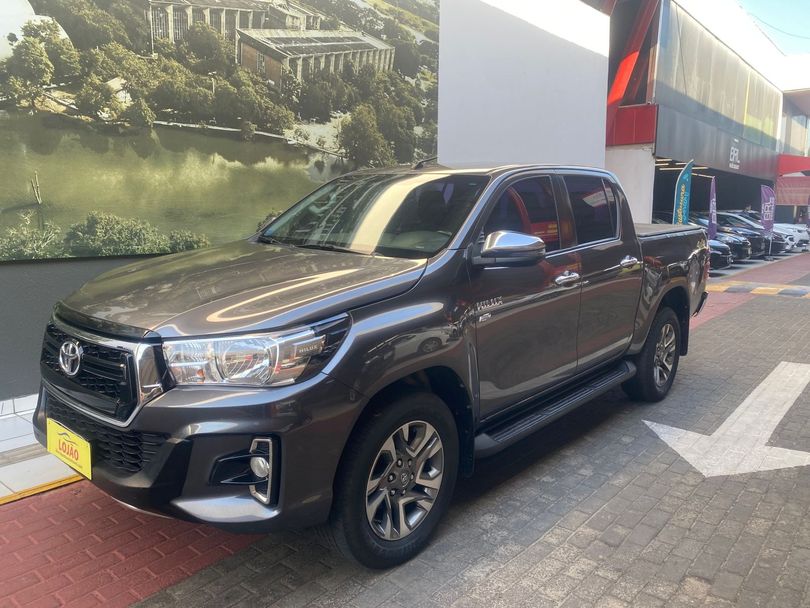 Toyota Hilux CD SRV 4x4 2.7 Flex 16V Aut.