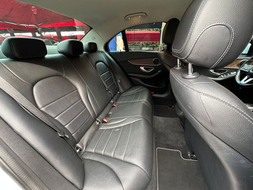 Mercedes C-180 CGI Exc. 1.6/1.6 Flex TB 16V  Aut.