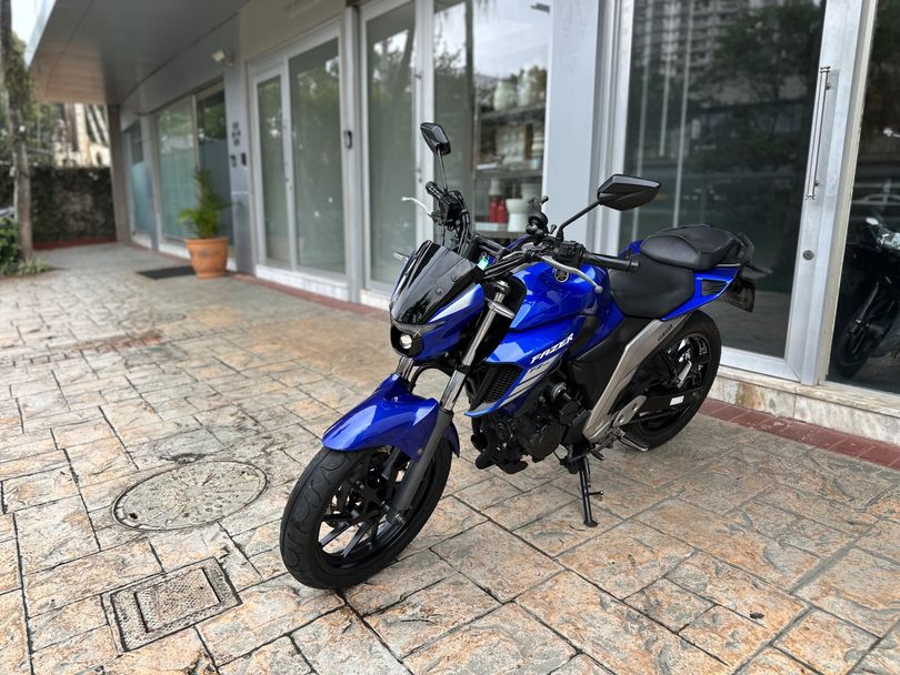 YAMAHA 250