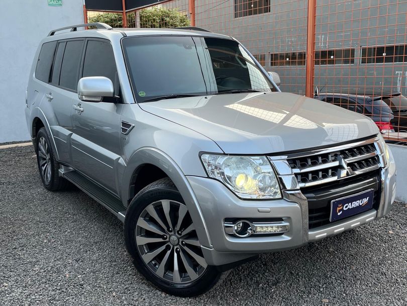 Mitsubishi Pajero HPE Full 3.2 4x4 T.I.Dies. 5p Aut