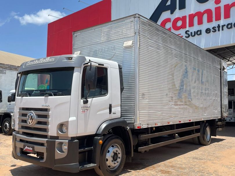 VOLKSWAGEN 13-190 E Constellation 2p (diesel)(E5)