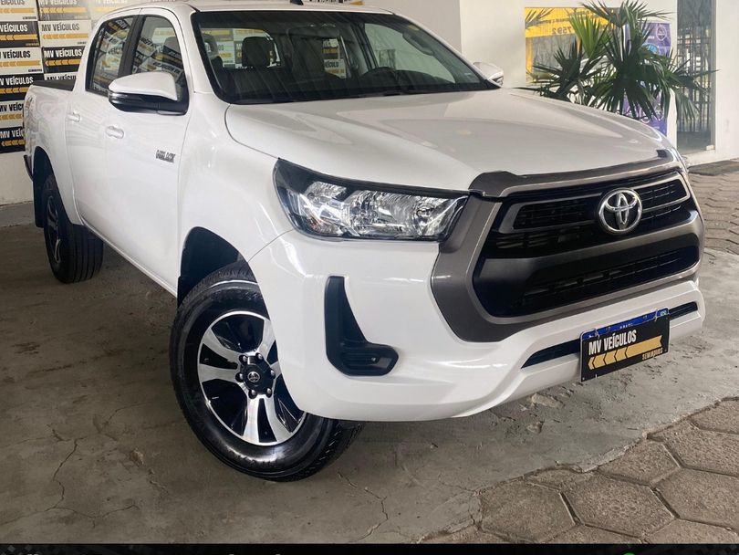 Toyota Hilux CD 4x4 2.8 Diesel Mec.