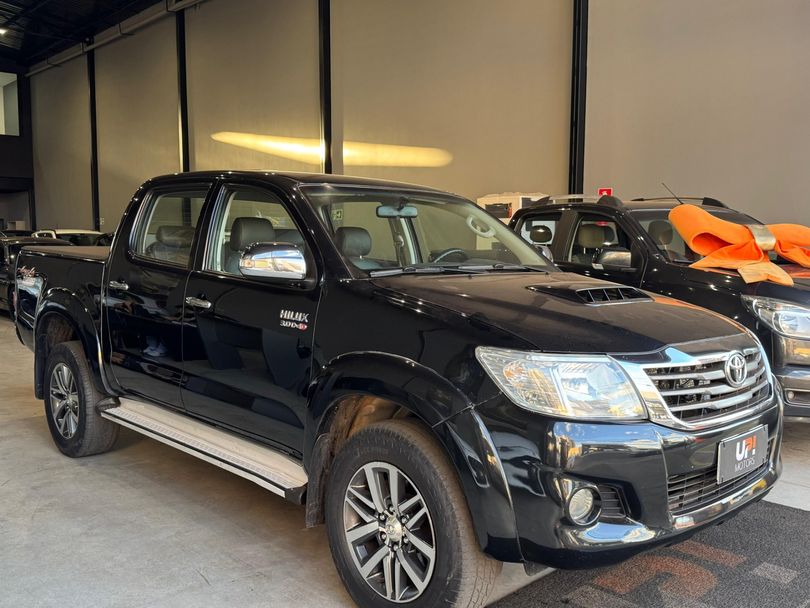 Toyota Hilux SW4 SRV D4-D 4x4 3.0 TDI Dies. Aut