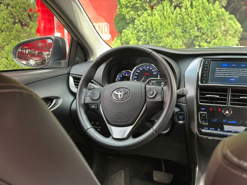 Toyota YARIS XS Sedan 1.5 Flex 16V 4p Aut.