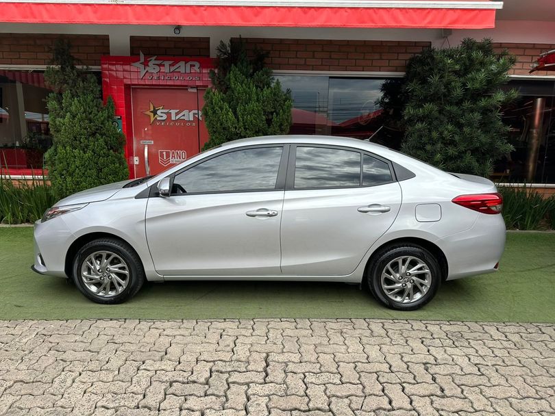 Toyota YARIS XS Sedan 1.5 Flex 16V 4p Aut.