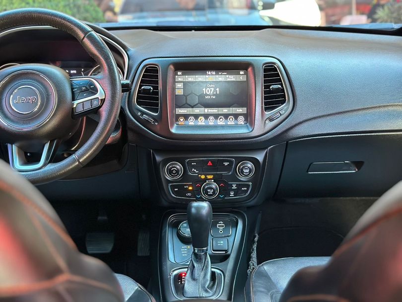 Jeep COMPASS LONGITUDE 2.0 4x4 Dies. 16V Aut.