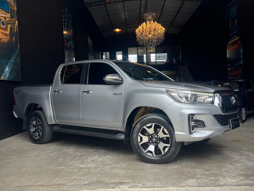 Toyota Hilux CD SRX 4x4 2.8 TDI 16V Diesel Aut.