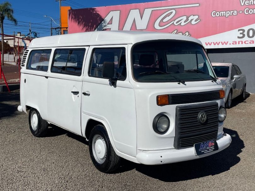 VolksWagen Kombi Lotação 1.4 Mi Total Flex 8V