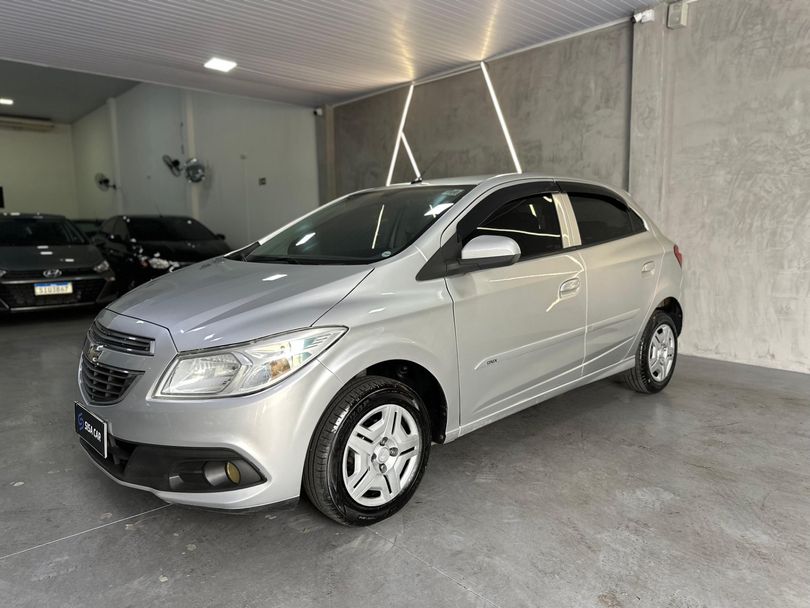 Chevrolet ONIX HATCH LT 1.0 8V FlexPower 5p Mec.