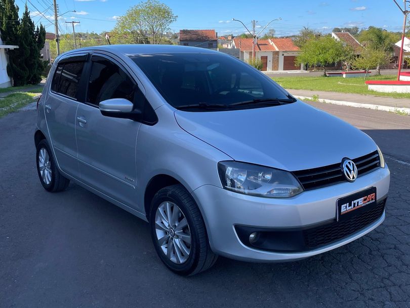 VolksWagen Fox 1.6 Mi Total Flex 8V 5p
