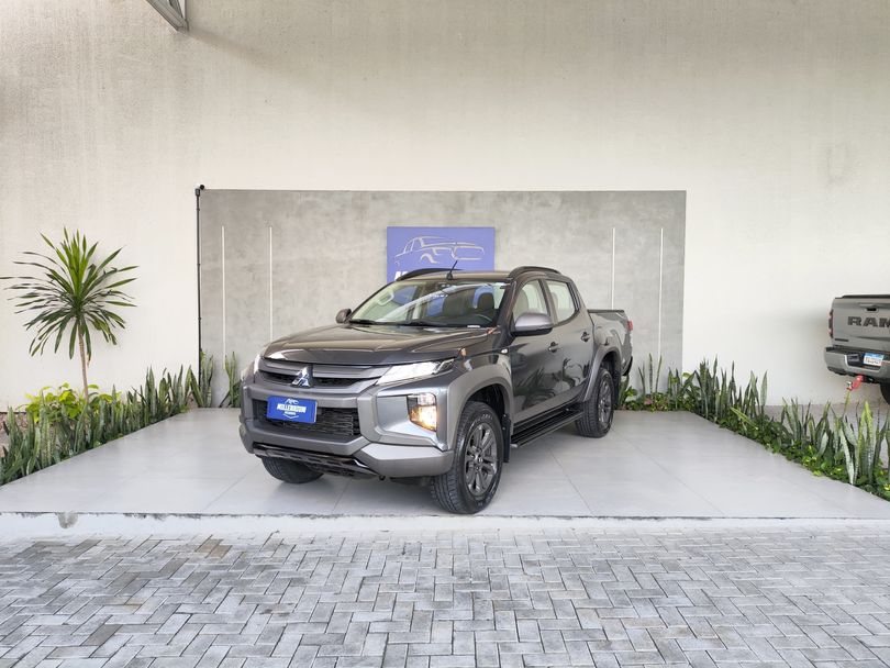 Mitsubishi Triton GLS 2.4 CD 4x4 TB Diesel Aut.