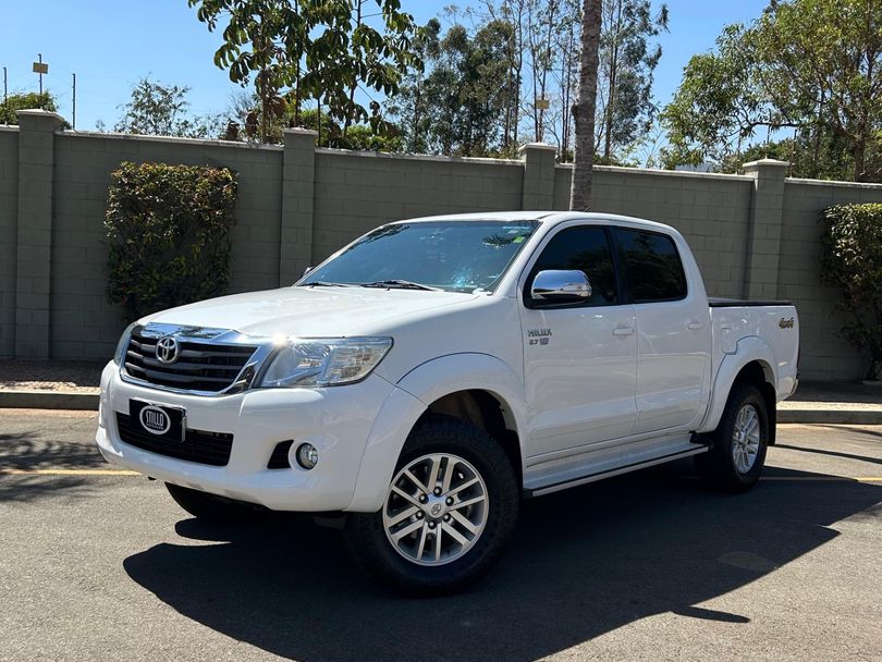 Toyota Hilux CD SRV 4x4 2.7 Flex 16V Aut.