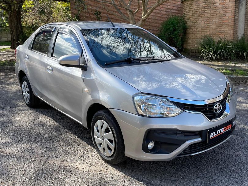 Toyota ETIOS XS 1.5 Flex 16V 5p Mec.