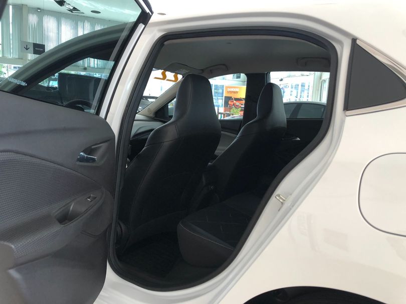 Chevrolet ONIX HATCH PREM. 1.0 12V TB Flex 5p Aut.
