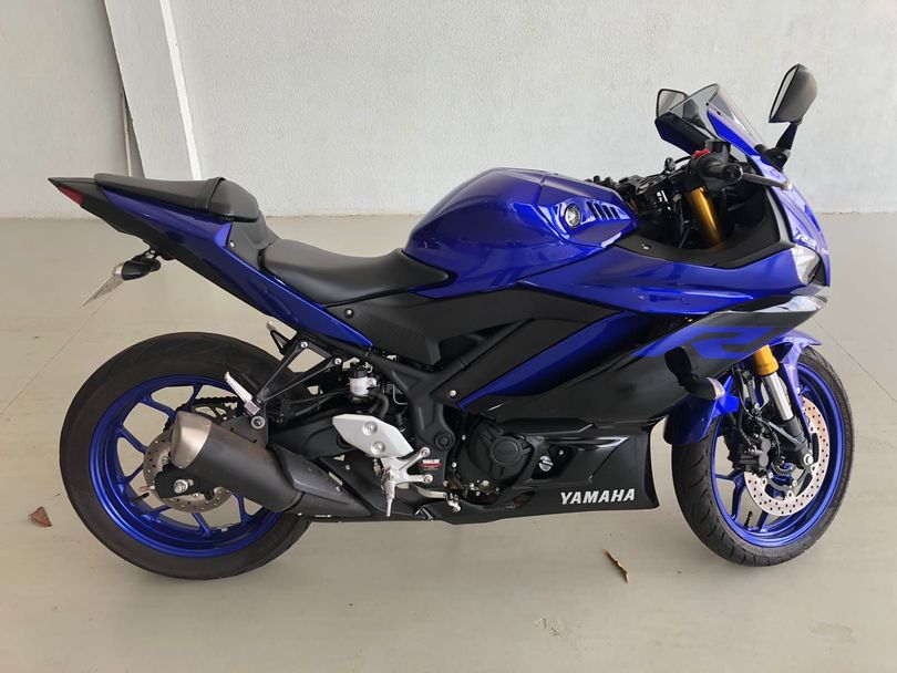 YAMAHA YZF R-3 321/ABS