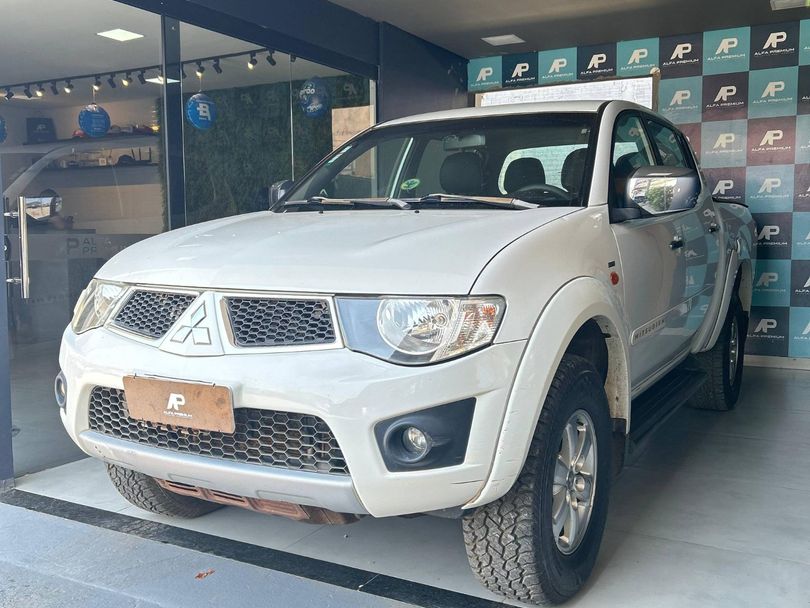 Mitsubishi L200 Triton HPE 3.2 CD TB Int.Diesel Aut