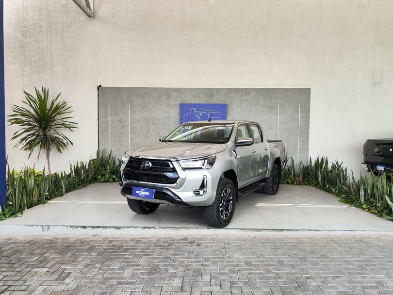 Toyota Hilux CD SRX 4x4 2.8 TDI 16V Diesel Aut.