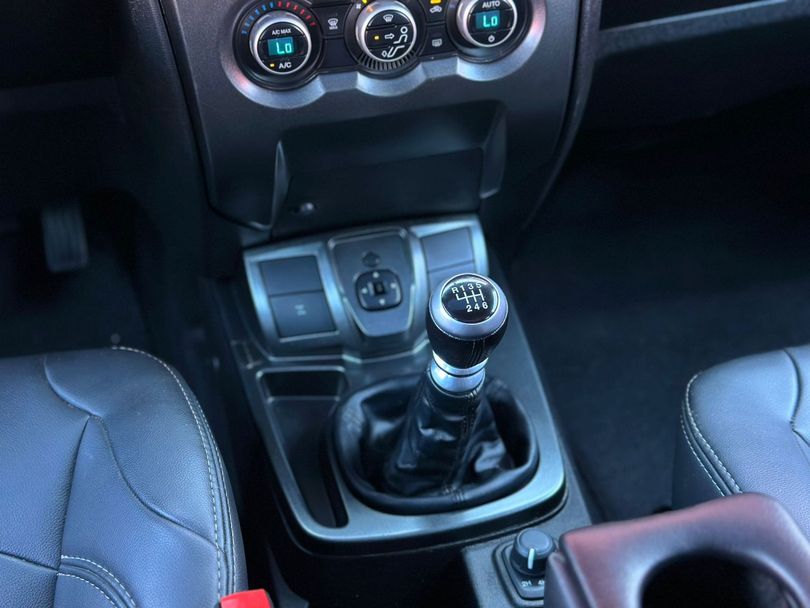 Troller T-4 TX4 4x4 3.2 20V Cap. Rígido Diesel