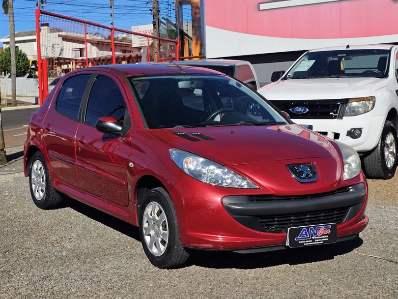Peugeot 207 XR 1.4 Flex 8V 5p