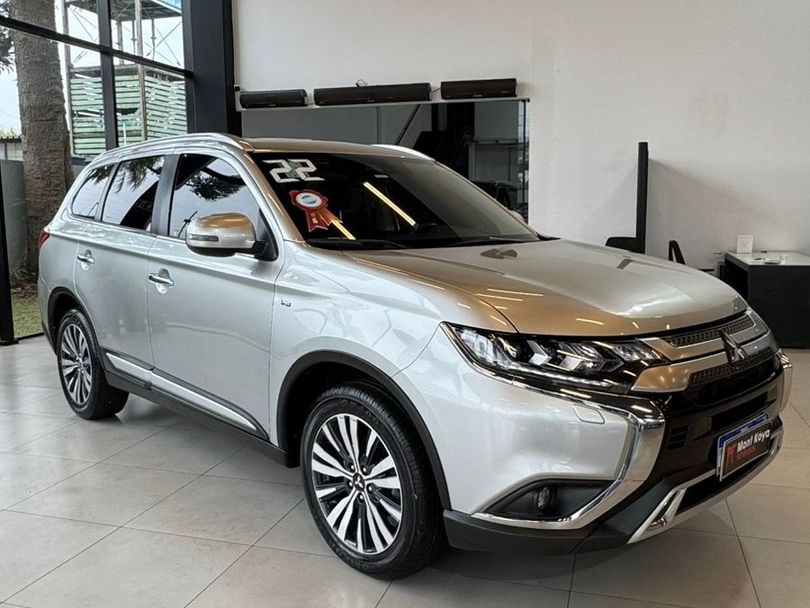 Mitsubishi OUTLANDER HPE-S 3.0 V6 4x4 5p Aut.