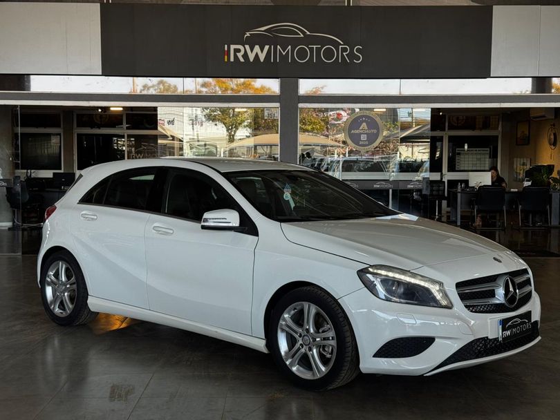 Mercedes Classe A 200 1.6 TB 16V Style 156cv Aut.