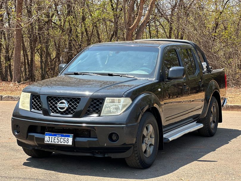 Nissan Frontier SE/SE Strik CD 4x2 2.5 TB Dies.