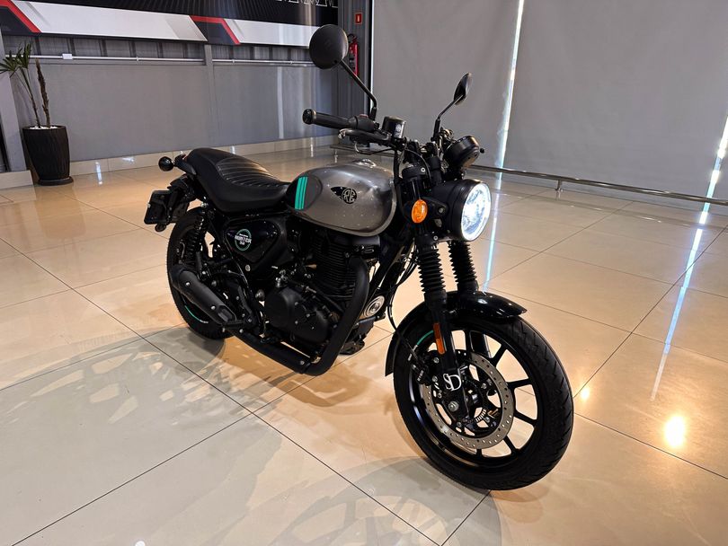 Royal Enfield Hunter 350 Dapper