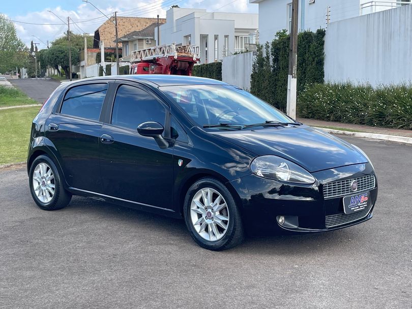 Fiat Punto ATTRACTIVE 1.4 Fire Flex 8V 5p