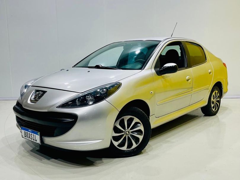 Peugeot 207 Sedan Passion XR 1.4 Flex 8V 4p