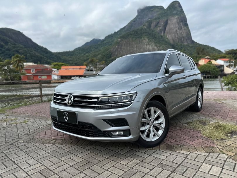 VolksWagen TIGUAN Allspac Comf 250 TSI 1.4 Flex