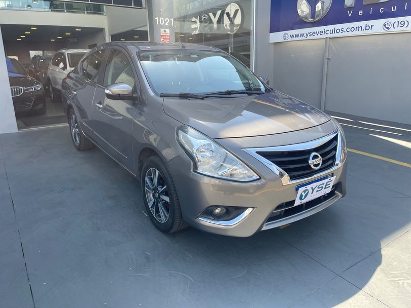 Nissan VERSA UNIQUE 1.6 16V FlexStart 4p Aut.