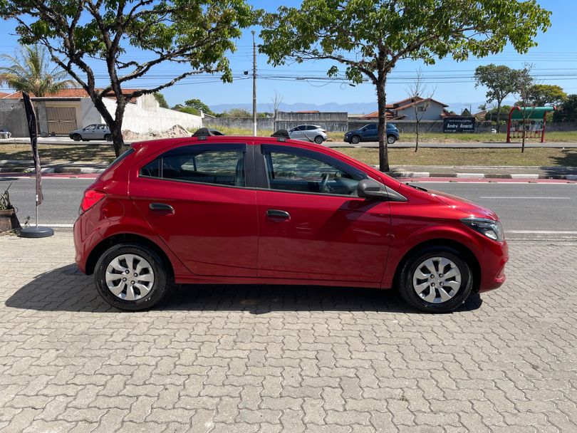 Chevrolet ONIX HATCH Joy 1.0 8V Flex 5p Mec.