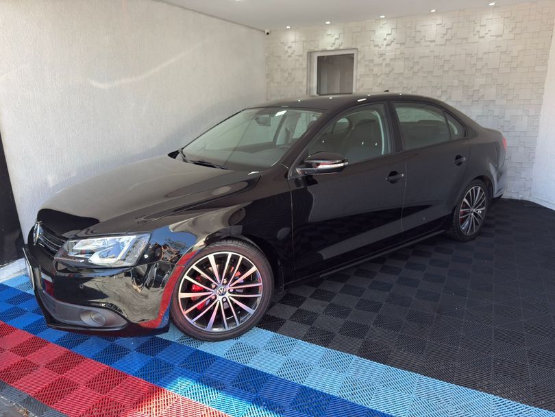 VolksWagen JETTA Comfortline 2.0 T.Flex 8V 4p Tipt.